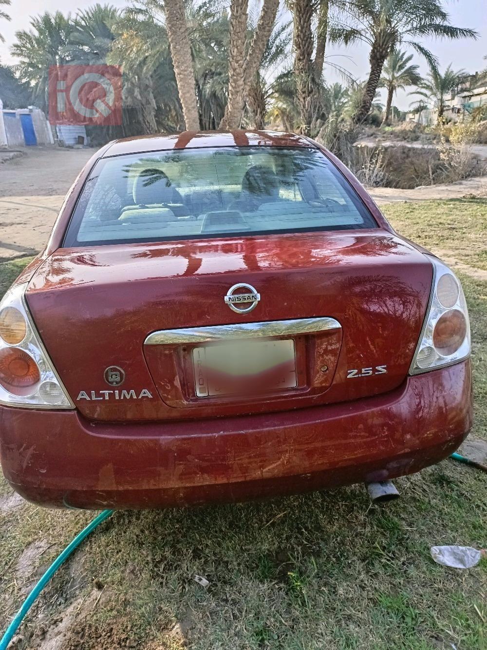 نيسان ألتيما